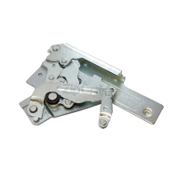 Петля двери (левая) для посудомоечных машин Smeg 681330615